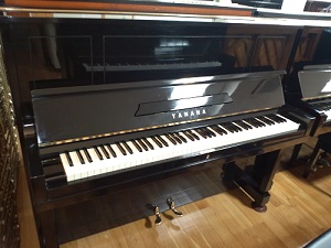 Yamaha Upright Piano No. 100 1954年製造