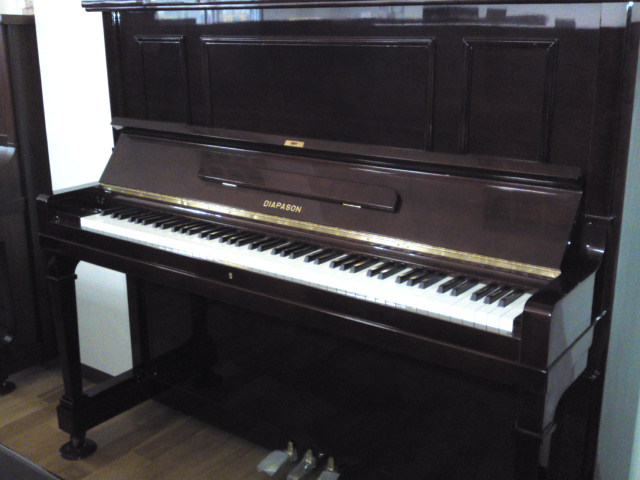 Diapason Upright Piano 132型　リビルド修理済み