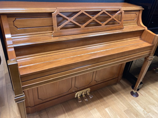 KAWAI KL-62KF ロゴ