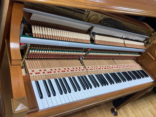 KAWAI KL-62KF 内装