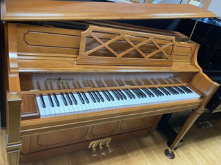 KAWAI KL-62KF ロゴ