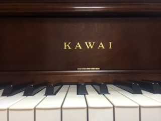 KAWAI KL-62KF ロゴ