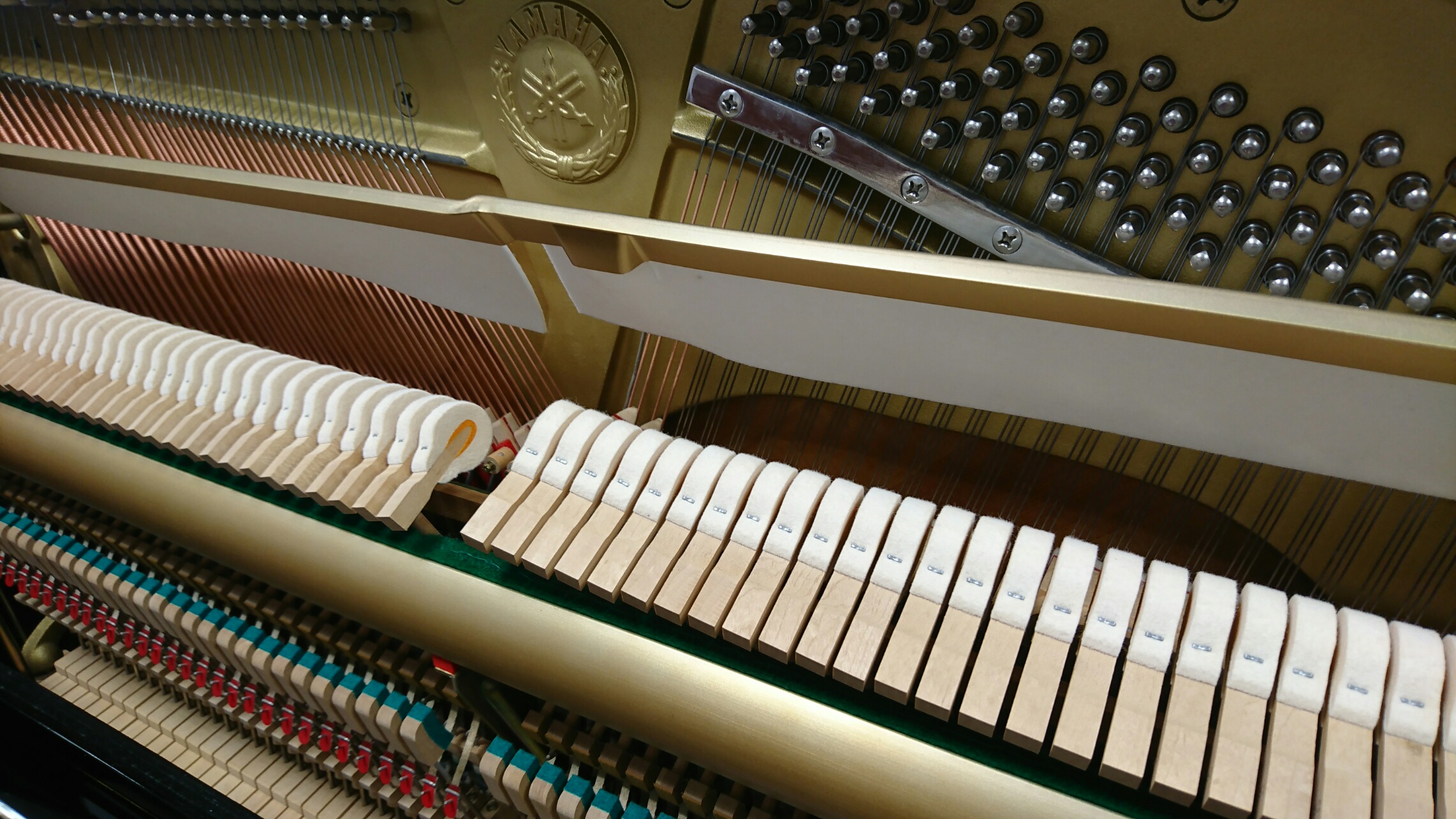 YAMAHA U10A　アクション