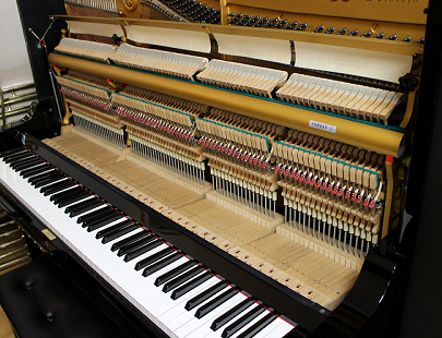 YAMAHA U3H　アクション