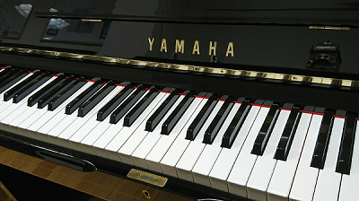 YAMAHA YUS ロゴ