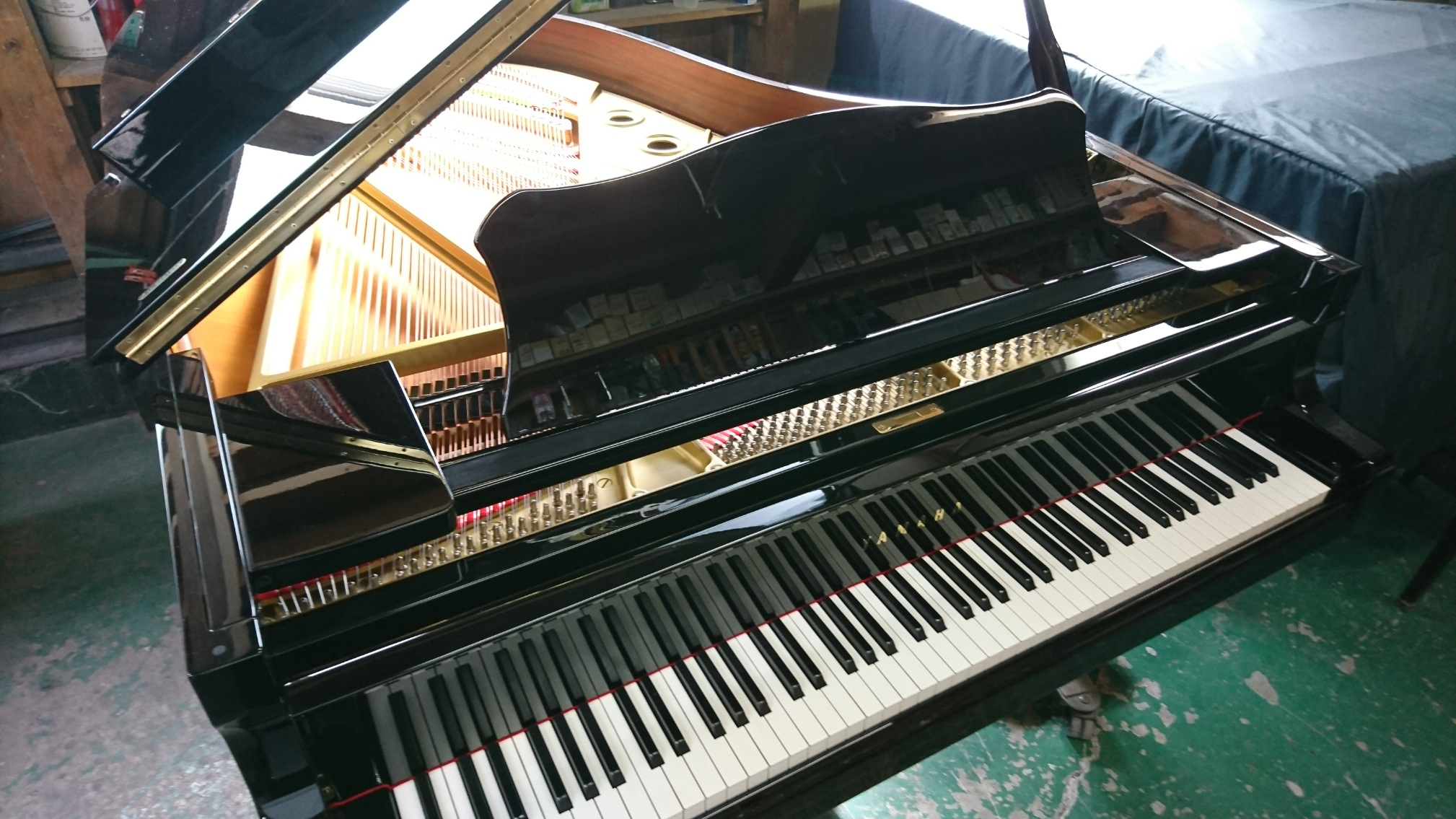 YAMAHA C3A